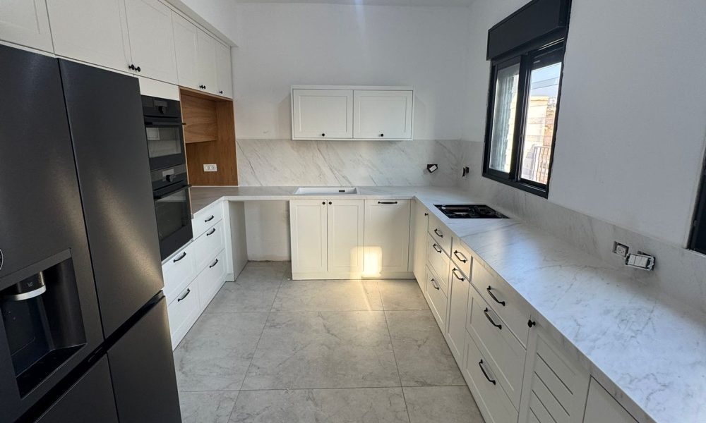 31f6e93c-f2dc-4f5c-84ba-f31c234901fe