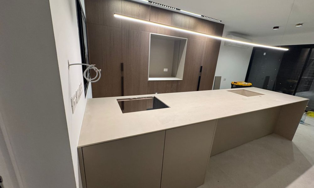 72f3808c-d52f-4b41-8f42-7fb4fe774261